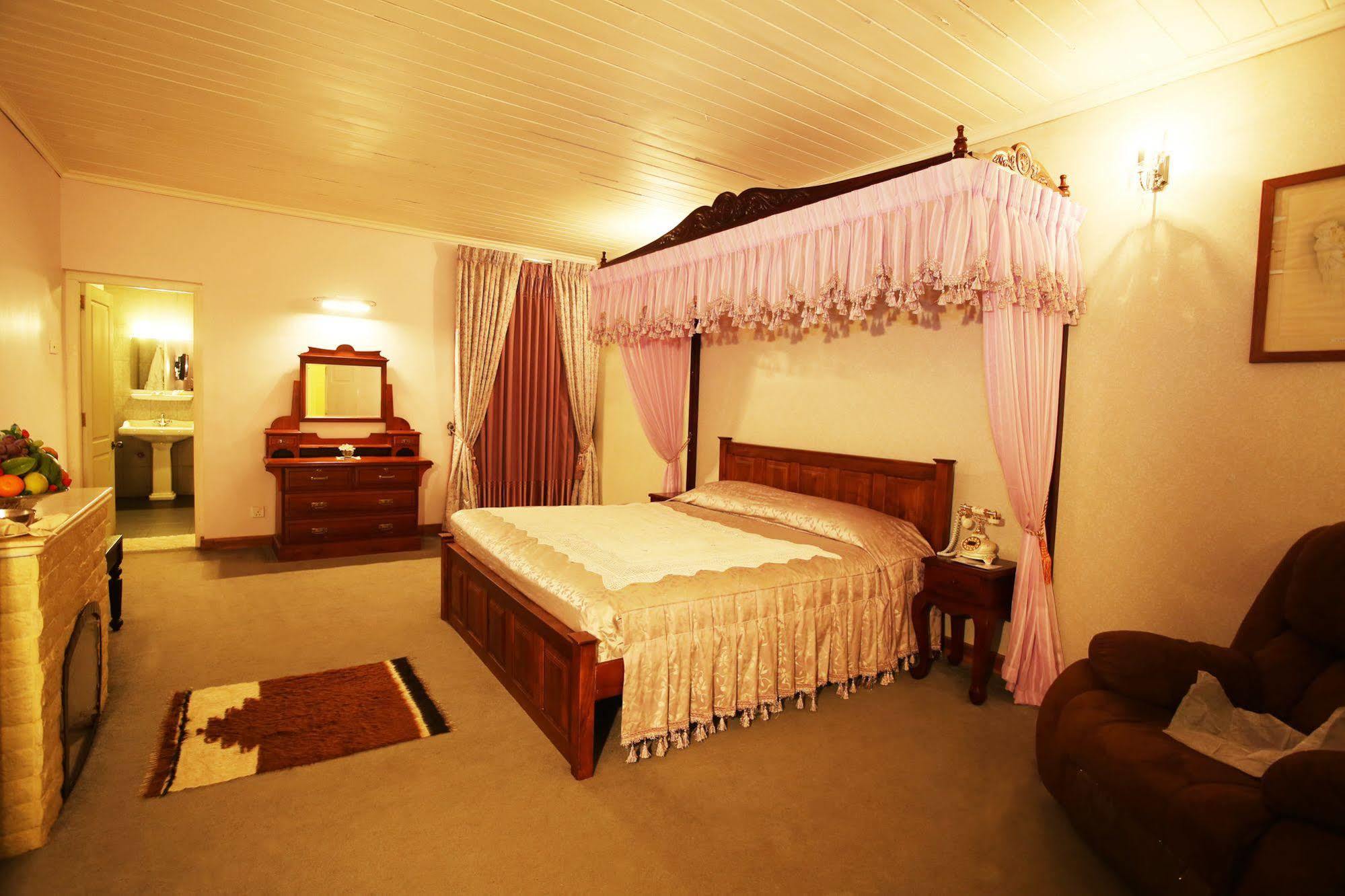 The Firs Villa Nuwara Eliya Exterior photo
